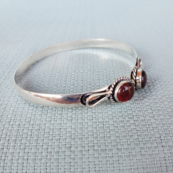 New Red Onyx Adjustable Silver Cuff Bracelet. - Picture 9 of 10